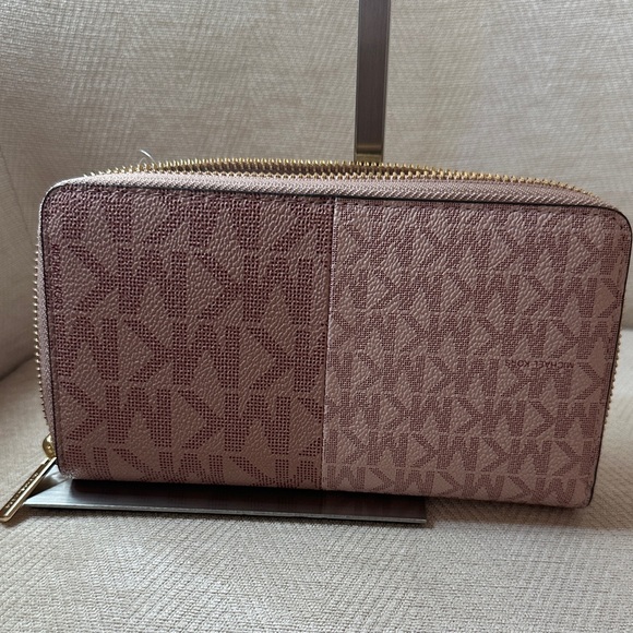 Michael Kors Pink on Pink Logo Wallet - Picture 3 of 7